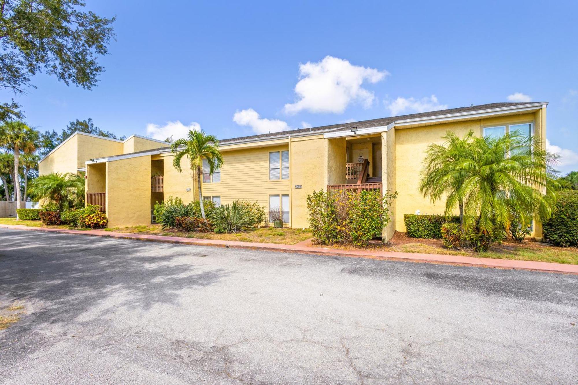 Shiny Oasis With Lake View Sarasota Bagian luar foto